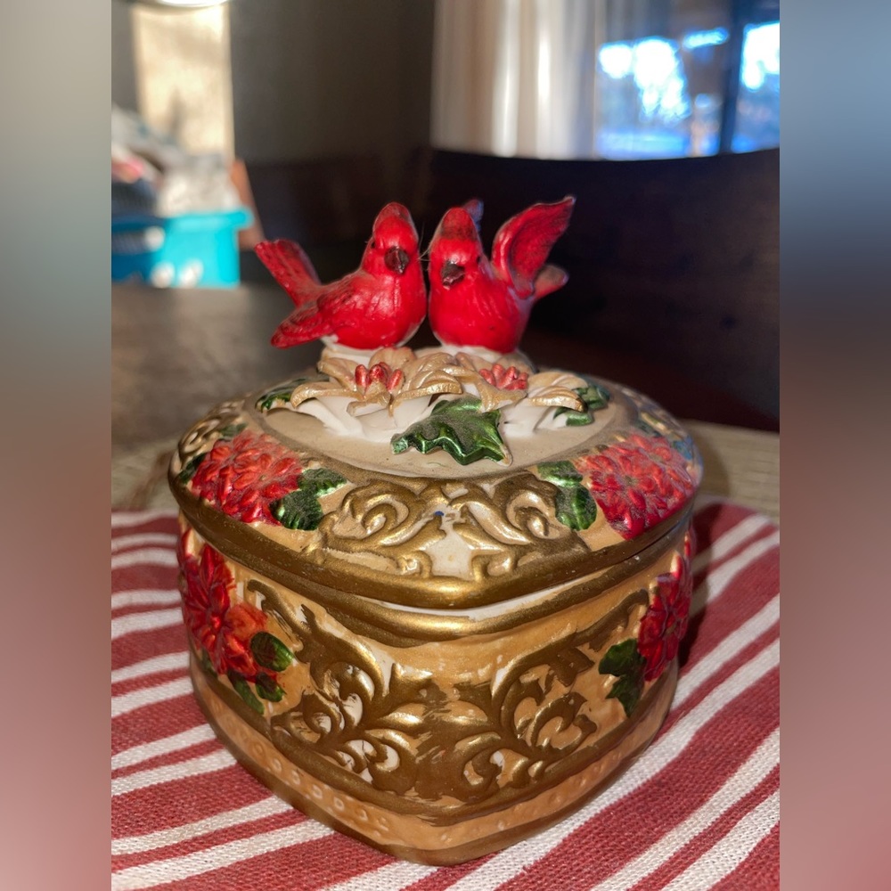 Vintage Heart Shape Red Doves Trinket Box